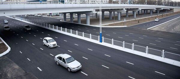 Автомобильный мост в Ташкенте Автомобильный мост в Ташкенте - Sputnik Ўзбекистон