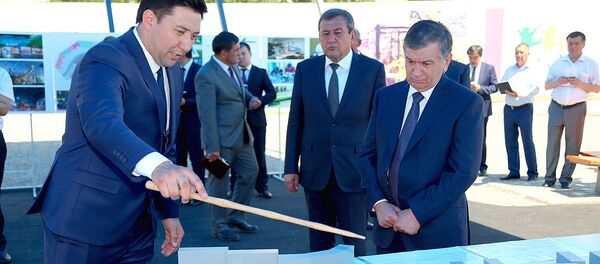 Ўзбекистон президенти Шавкат Миризиёев Ўзбекистон президенти Шавкат Миризиёев - Sputnik Ўзбекистон