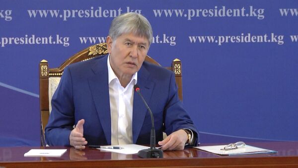Госдеп подталкивал Узбекистан к конфликту с Кыргызстаном — Атамбаев - Sputnik Узбекистан