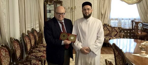 Муфтий Камиль хазрат Самигуллин в Ташкенте обсудил перспективы сотрудничества с послом РФ Муфтий Камиль хазрат Самигуллин в Ташкенте обсудил перспективы сотрудничества с послом РФ - Sputnik Узбекистан