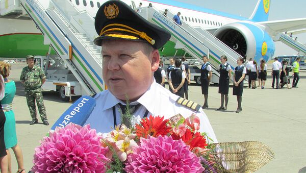 Пилот-инструктор летного отряда Boeing 787 Алексей Маркин  - Sputnik Узбекистан