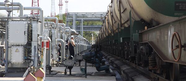 Площадка сливных железнодорожных эстакад Площадка сливных железнодорожных эстакад - Sputnik Ўзбекистон