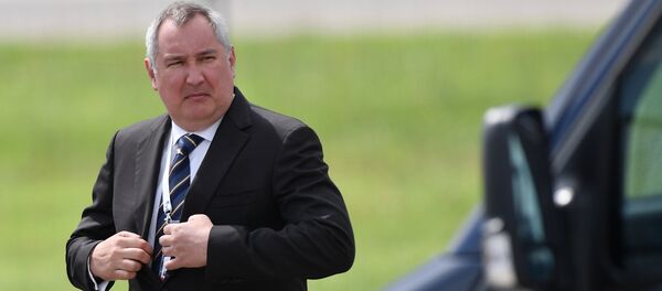 Заместитель председателя правительства РФ Дмитрий Рогозин Заместитель председателя правительства РФ Дмитрий Рогозин - Sputnik Ўзбекистон
