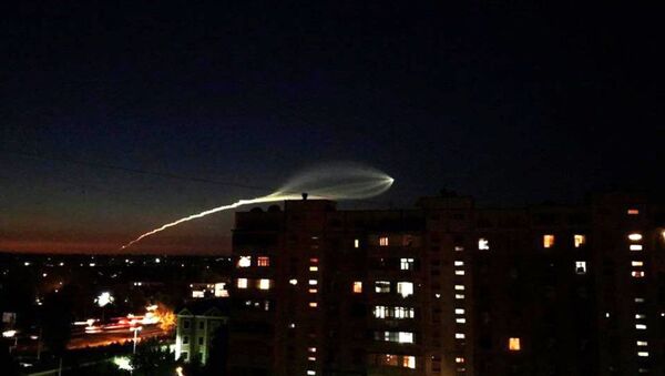 В небе Узбекистана увидели светящийся объект - Sputnik Ўзбекистон
