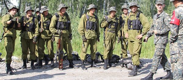 Участники соревнований Отличники военной разведки на АрМИ-2017 Участники соревнований Отличники военной разведки на АрМИ-2017 - Sputnik Узбекистан