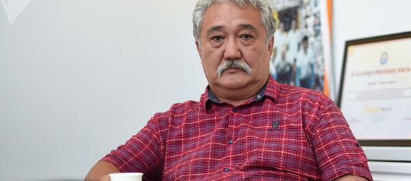 Политолог Бакыт Бакетаев, архивное фото Политолог Бакыт Бакетаев, архивное фото - Sputnik Узбекистан