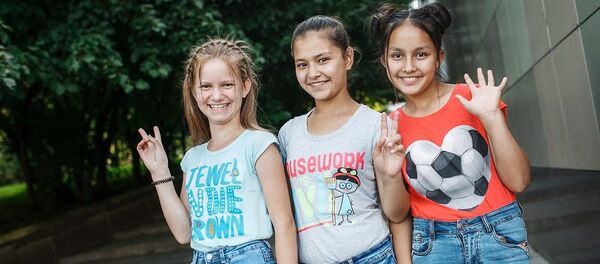 Участницы конкурса Ты-супер Танцы из Узбекистана - Sputnik Узбекистан