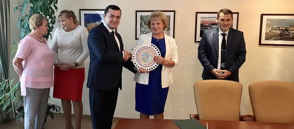 Делегация агентства миграции Узбекистана совершила визит в Новосибирск Делегация агентства миграции Узбекистана совершила визит в Новосибирск - Sputnik Ўзбекистон