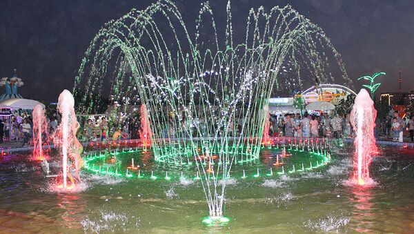 Ночной фонтан в Ташкенте - Sputnik Узбекистан