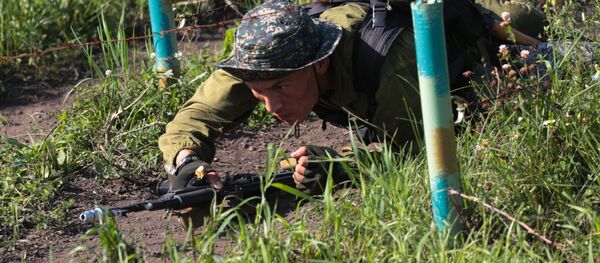 Военнослужащий Узбекистана, архивное фото Военнослужащий Узбекистана, архивное фото - Sputnik Узбекистан