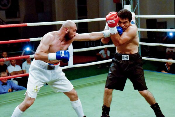 Шерали Мамадалиев и Максуд Джумаев на боксерском турнире Таджикистан vs Узбекистан - Sputnik Узбекистан
