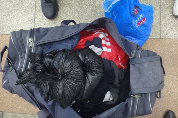 Семь килограммов насвая обнаружили ростовские таможенники в ходе таможенного контроля пассажиров международного авиарейса Ташкент – Ростов-на-Дону Семь килограммов насвая обнаружили ростовские таможенники в ходе таможенного контроля пассажиров международного авиарейса Ташкент – Ростов-на-Дону - Sputnik Узбекистан