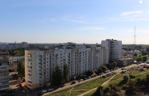Именно эти девятиэтажки на улице Дзержинского в Гродно можно увидеть в фильме Именно эти девятиэтажки на улице Дзержинского в Гродно можно увидеть в фильме - Sputnik Узбекистан