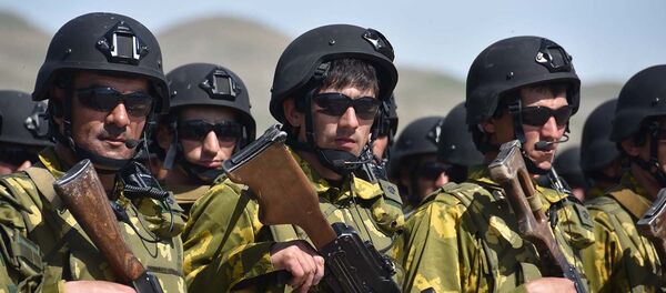 Российско-таджикские учения на полигоне Фахрабад Российско-таджикские учения на полигоне Фахрабад - Sputnik Узбекистан