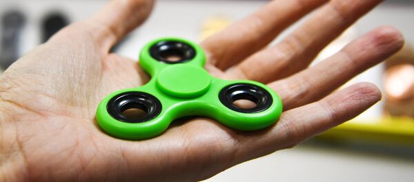 Спиннер - Sputnik Узбекистан