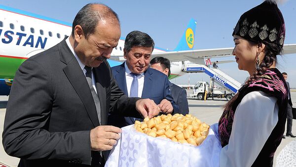 Premyer-ministr Uzbekistana Abdulla Aripov pribil s rabochim vizitom v Kirgizstan - Sputnik O‘zbekiston