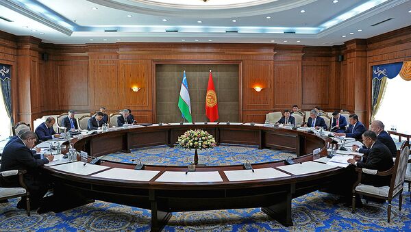 Заседание Межправительственной комиссии по двустороннему сотрудничеству между Кыргызской Республикой и Республикой Узбекистан - Sputnik Узбекистан