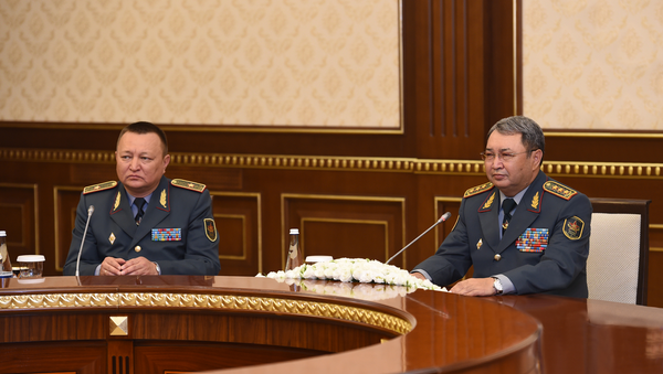 Министр обороны Республики Казахстан Сакен Жасузаков - Sputnik Узбекистан