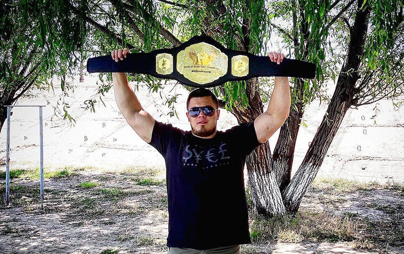 Xonanda Valeriyaning etagida Xususiy fisting fotosurati