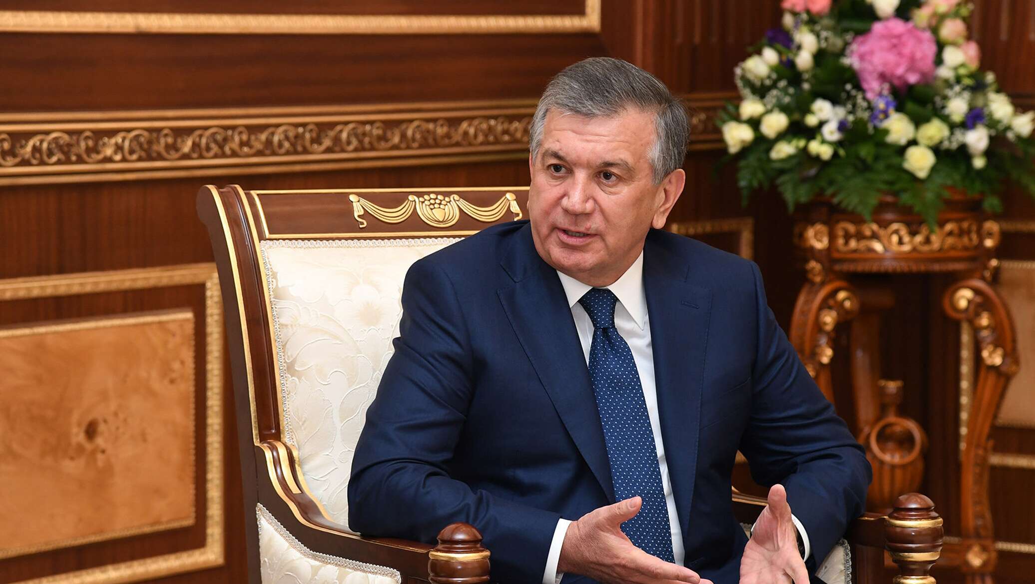 Sh mirziyoyev. Мирзияев портрет. Шавкат Мирзиеев портрет.