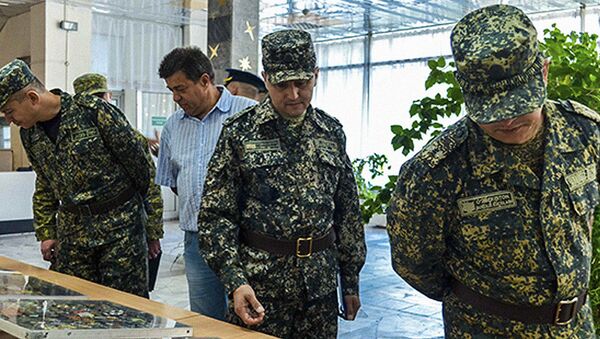 Военная делегация Узбекистана прибыла в ЦВО для ознакомления с опытом подготовки российского спецназа - Sputnik Узбекистан