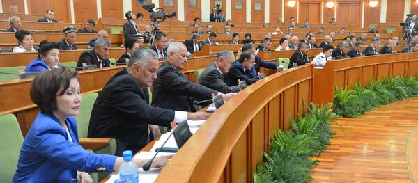 Пленарное заседание Сената Олий Мажлиса Республики Узбекистан - Sputnik Ўзбекистон