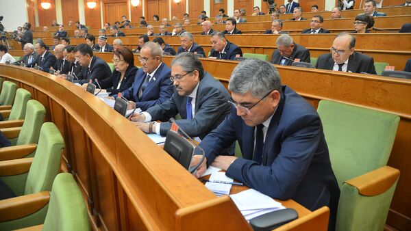 Пленарное заседание Сената Олий Мажлиса Республики Узбекистан - Sputnik Ўзбекистон