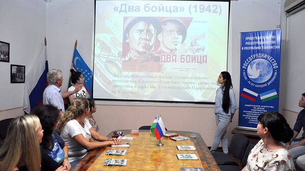 День российского кино в РЦНК в Ташкенте День российского кино в РЦНК в Ташкенте - Sputnik Узбекистан