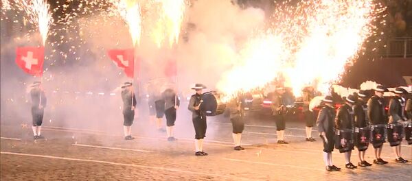 Церемония открытия фестиваля Спасская башня в Москве Церемония открытия фестиваля Спасская башня в Москве - Sputnik Узбекистан