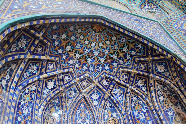 Мозаика на архитектурных памятниках в Бухаре Мозаика на архитектурных памятниках в Бухаре - Sputnik Ўзбекистон