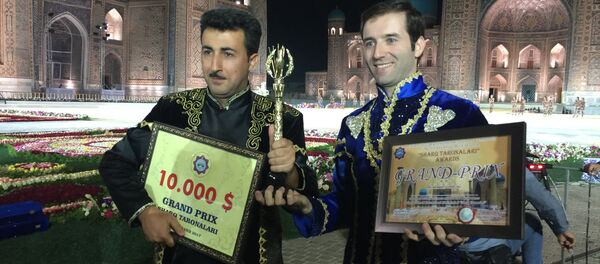 Победители XI фестиваля Шарк тароналари - дуэт из Азербайджана Победители XI фестиваля Шарк тароналари - дуэт из Азербайджана - Sputnik Узбекистан