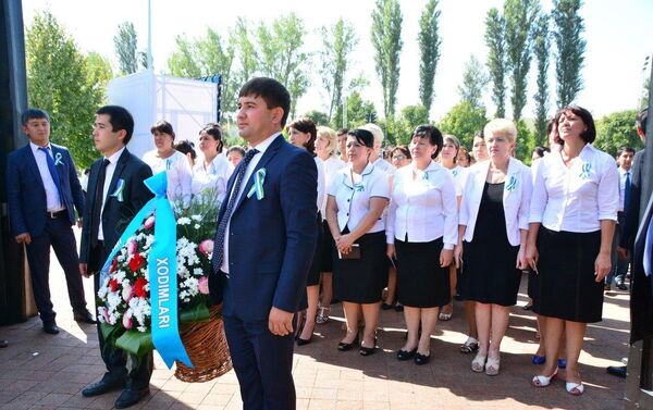 V Tashkente otkrili pamatnik pervomu Prezidentu Uzbekistana Islamu Karimovu - Sputnik O‘zbekiston