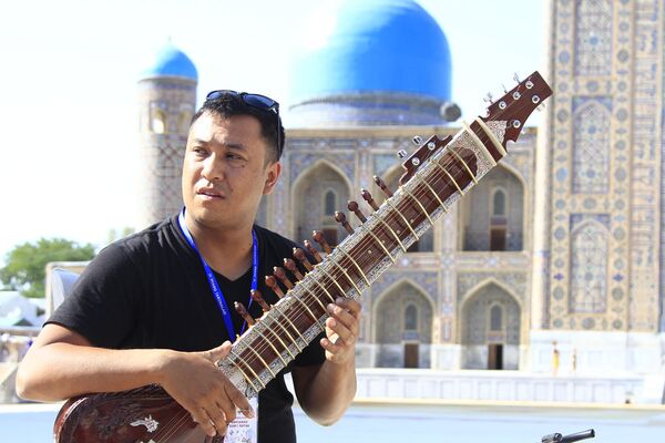 Фестиваль Шарк тароналари в Самарканде - Sputnik Узбекистан