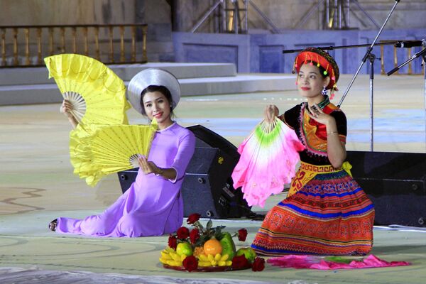 Стали известны участники фестиваля Шарк тароналари в Самарканде - Sputnik Узбекистан