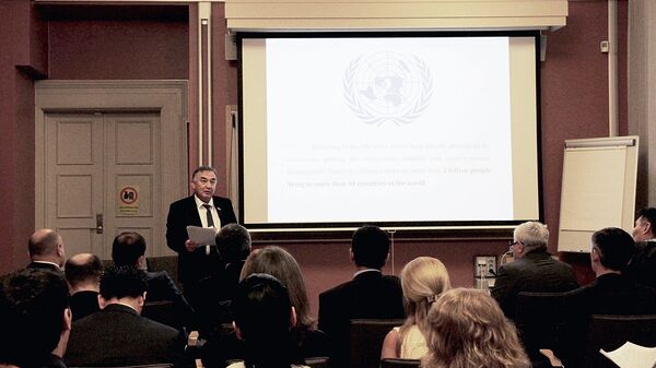 Заместитель спикера Законодательной палаты Олий Мажлиса, председатель Комитета по вопросам экологии и охраны окружающей среды Борий Алиханов - Sputnik Узбекистан