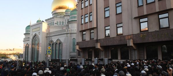 Празднование Курбан-Байрама в Москве - Sputnik Узбекистан