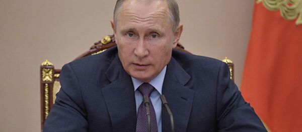 Президент РФ Владимир Путин Президент РФ Владимир Путин - Sputnik Ўзбекистон
