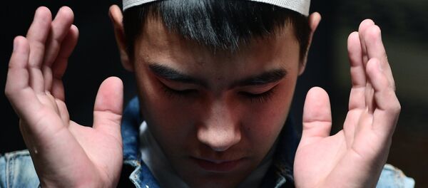 Празднование Курбан-Байрама в Москве Празднование Курбан-Байрама в Москве - Sputnik Ўзбекистон