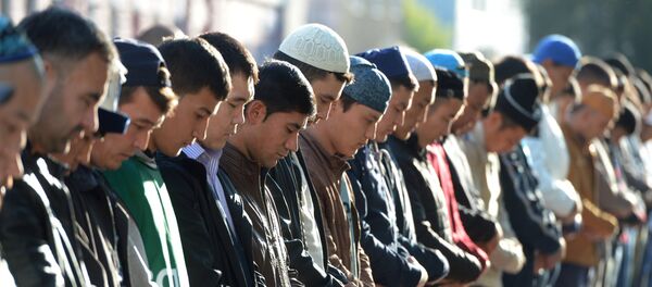 Празднование Курбан-Байрама в Москве Празднование Курбан-Байрама в Москве - Sputnik Ўзбекистон