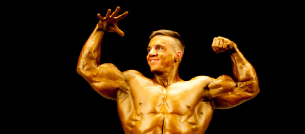 Золотой медалист чемпионата Азии по бодибилдингу в Ташкенте Волынкин Золотой медалист чемпионата Азии по бодибилдингу в Ташкенте Волынкин - Sputnik Узбекистан