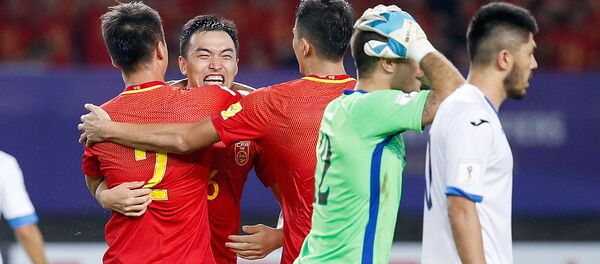 Сборная Узбекистана по футболу проиграла сборной Китая со счетом 0:1 Сборная Узбекистана по футболу проиграла сборной Китая со счетом 0:1 - Sputnik Ўзбекистон