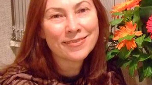 Доктор искусствоведения, специалист по истории искусства Средней Азии Эльмира Гюль Доктор искусствоведения, специалист по истории искусства Средней Азии Эльмира Гюль - Sputnik Узбекистан