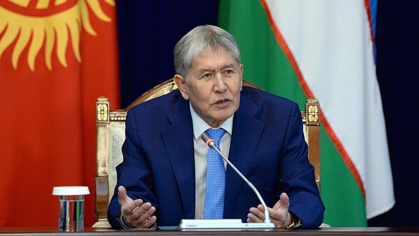 Президент Кыргызстана Алмазбек Атамбаев - Sputnik Узбекистан