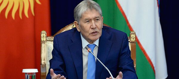 Президент Кыргызстана Алмазбек Атамбаев - Sputnik Узбекистан