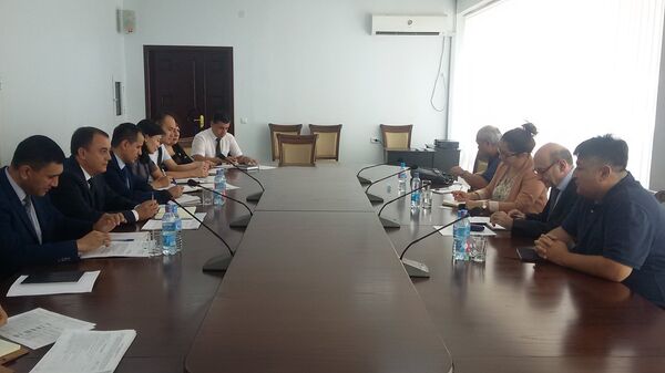 Встреча представителей Европейского банка реконструкции и развития в Роскомстате - Sputnik Узбекистан