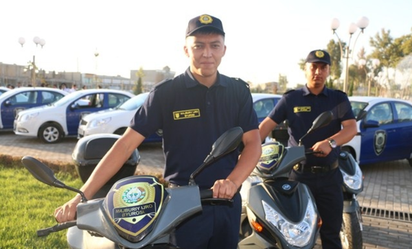 Сотрудники Бюро принудительного исполнения получили авто и мопеды Сотрудники Бюро принудительного исполнения получили авто и мопеды - Sputnik Узбекистан