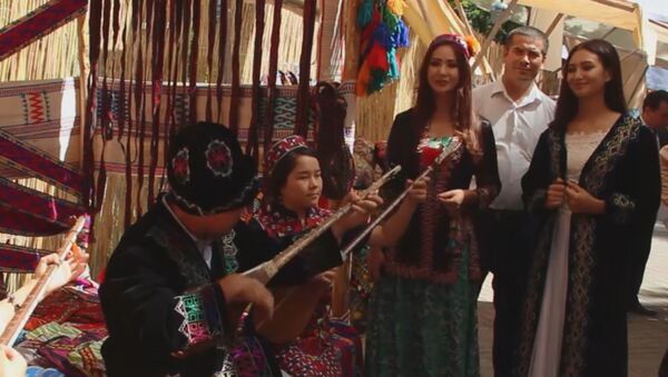 Фестиваль O'zbegim: красочно, весело, вкусно - Sputnik Узбекистан