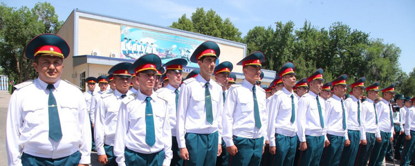 Сотрудники органов внутренних дел Узбекистана Сотрудники органов внутренних дел Узбекистана - Sputnik Ўзбекистон