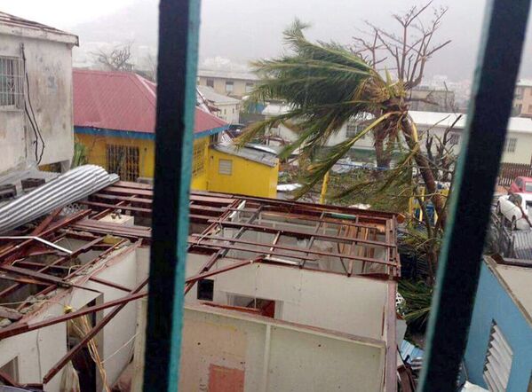 Ураган Ирма крушит остров Сен-Мартин - Sputnik Узбекистан