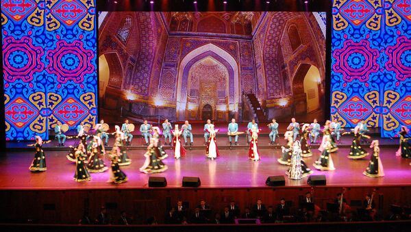 Концерт-открытие дней узбекской культуры в России в Государственном Кремлевском Дворце - Sputnik Ўзбекистон